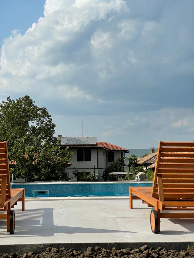 Mutafova Guest House Veliki Preslav Luaran gambar